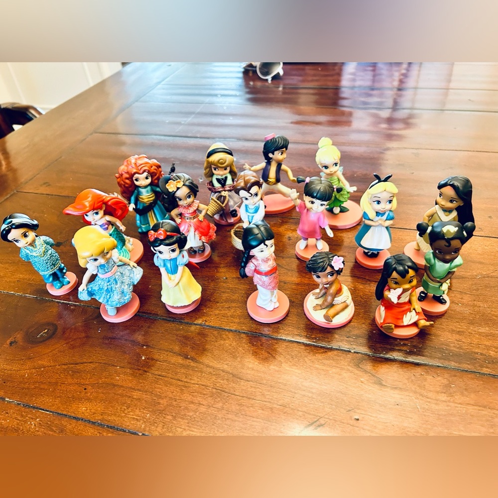 Disney Animators figurines 3 inches for play or cake toppers